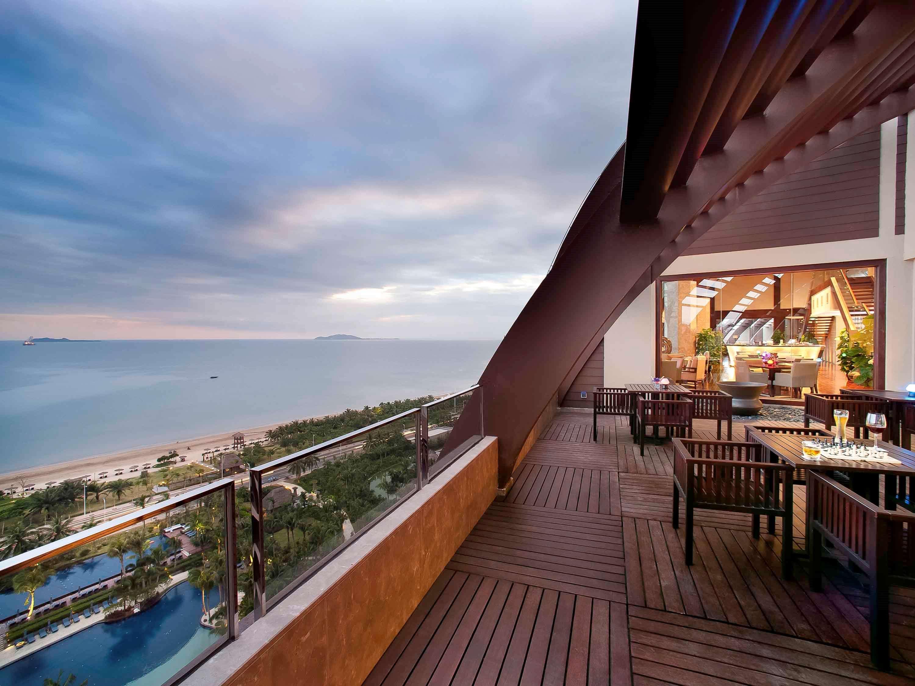 Pullman Oceanview Sanya Bay Resort & Spa Exterior foto