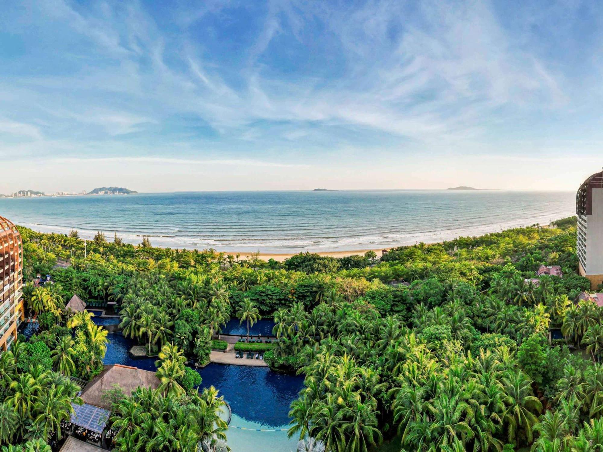 Pullman Oceanview Sanya Bay Resort & Spa Exterior foto