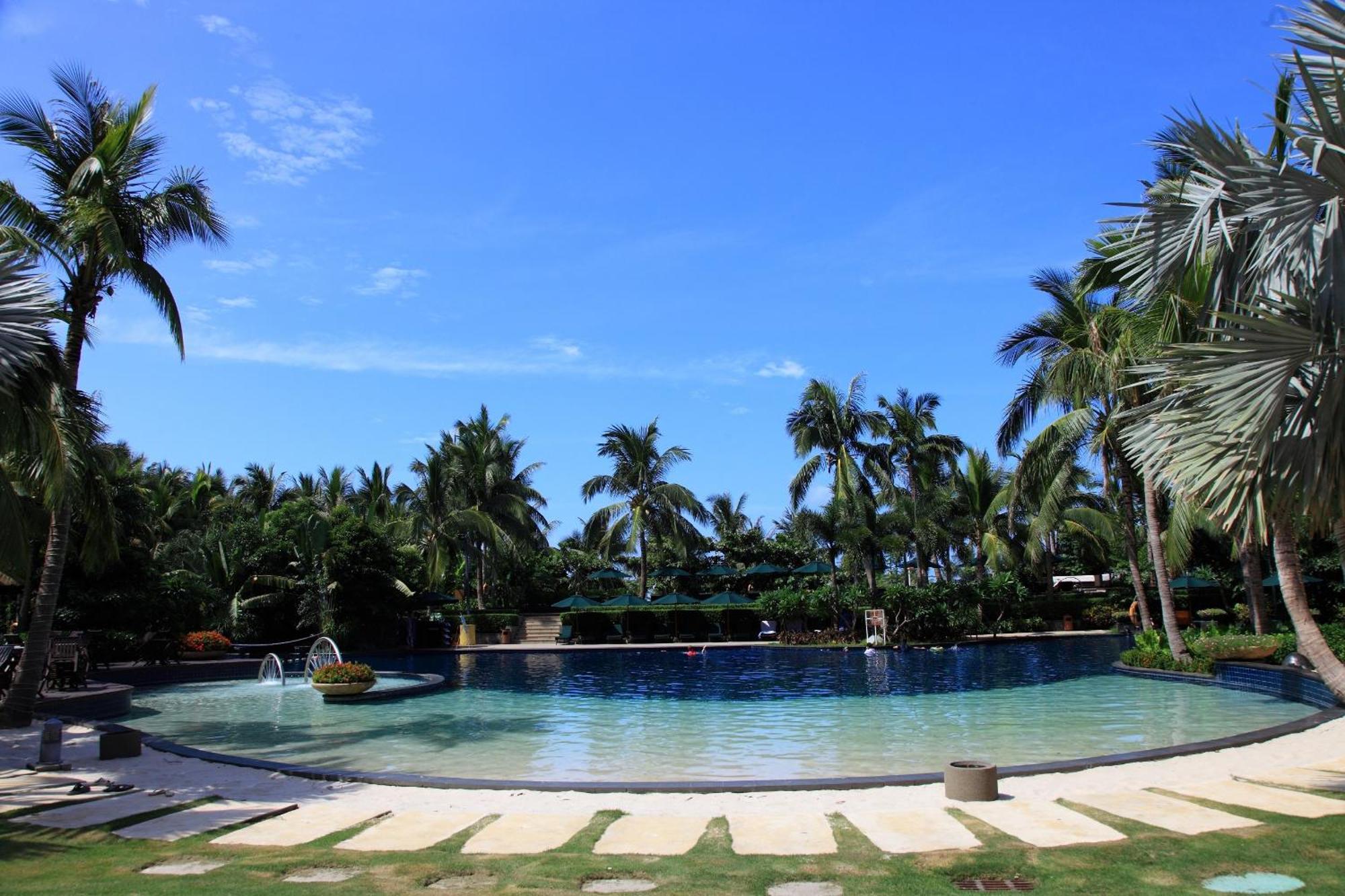 Pullman Oceanview Sanya Bay Resort & Spa Exterior foto