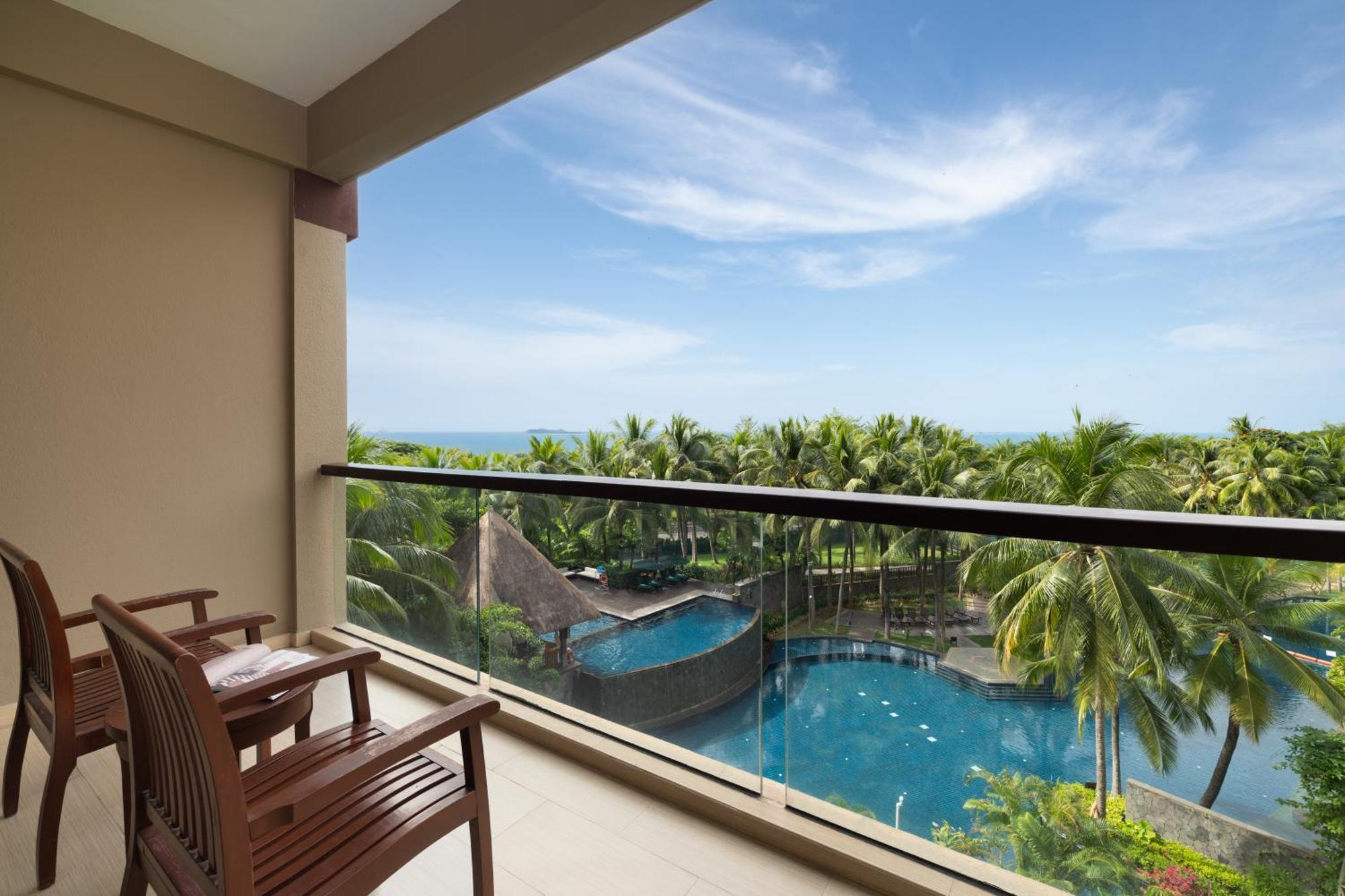 Pullman Oceanview Sanya Bay Resort & Spa Exterior foto