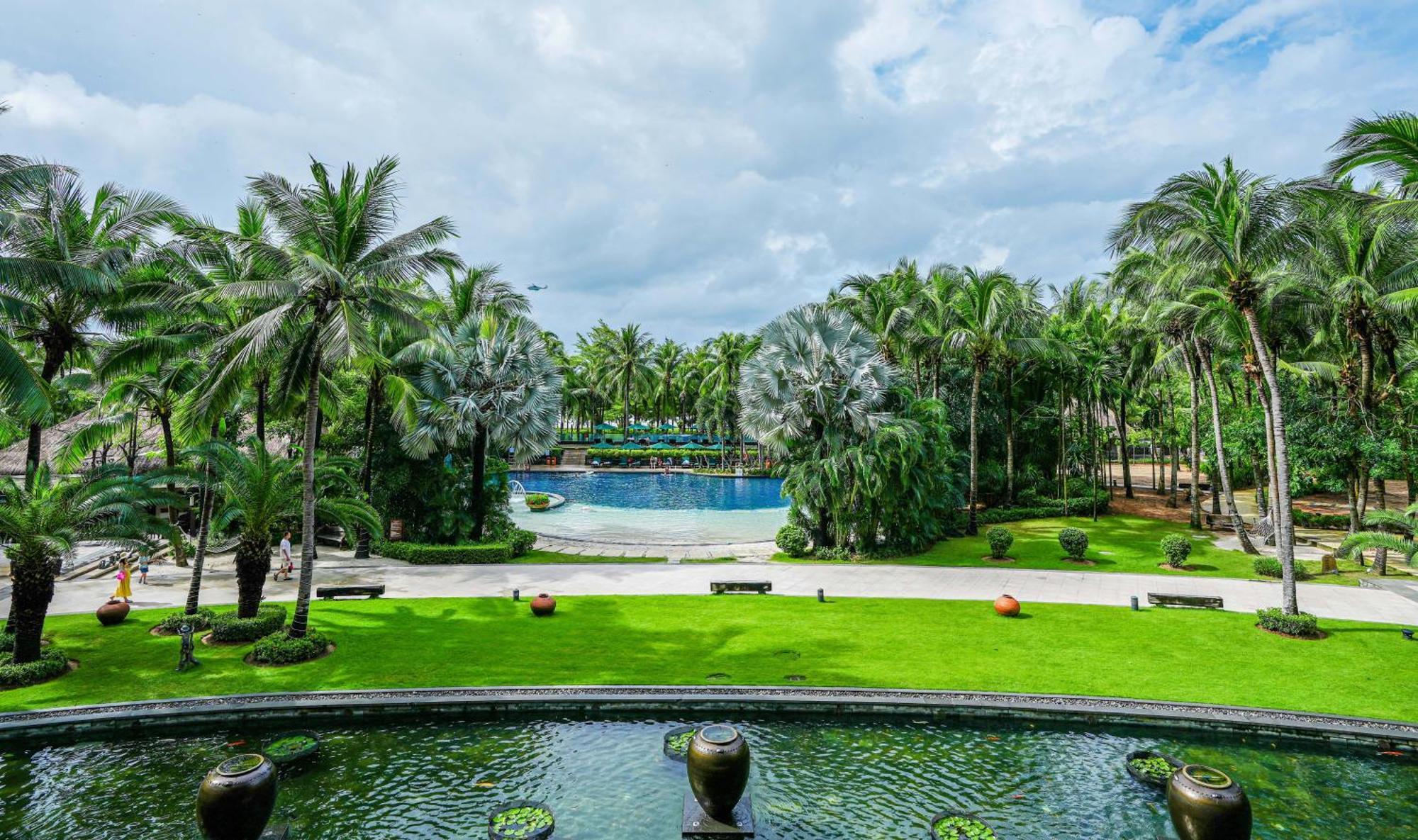 Pullman Oceanview Sanya Bay Resort & Spa Exterior foto